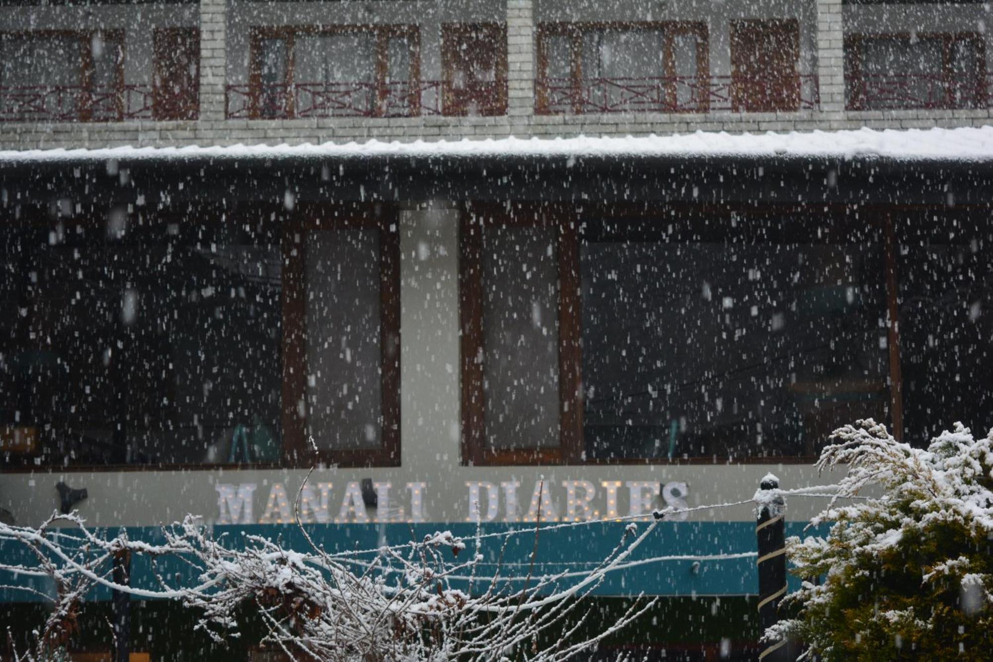 The Neelgiris Hotel Manāli Exterior foto