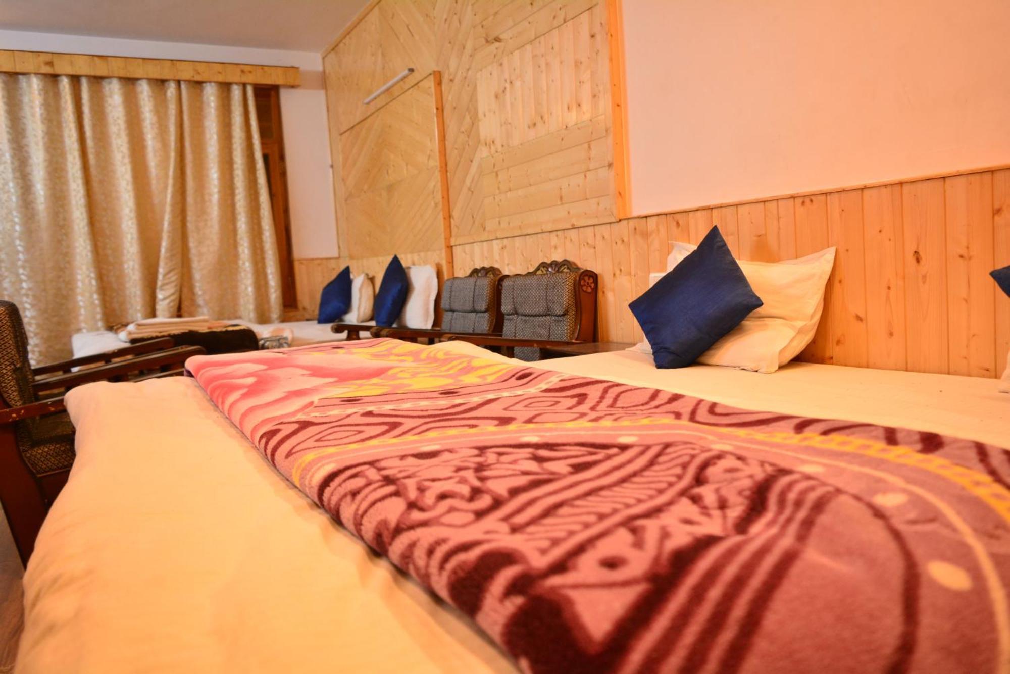 The Neelgiris Hotel Manāli Exterior foto