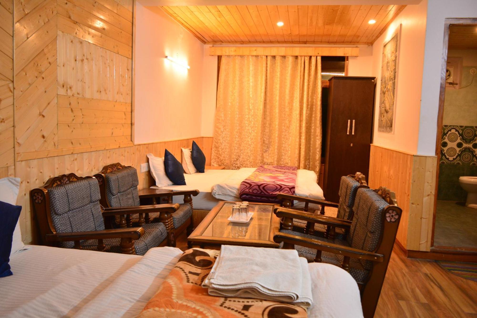 The Neelgiris Hotel Manāli Exterior foto